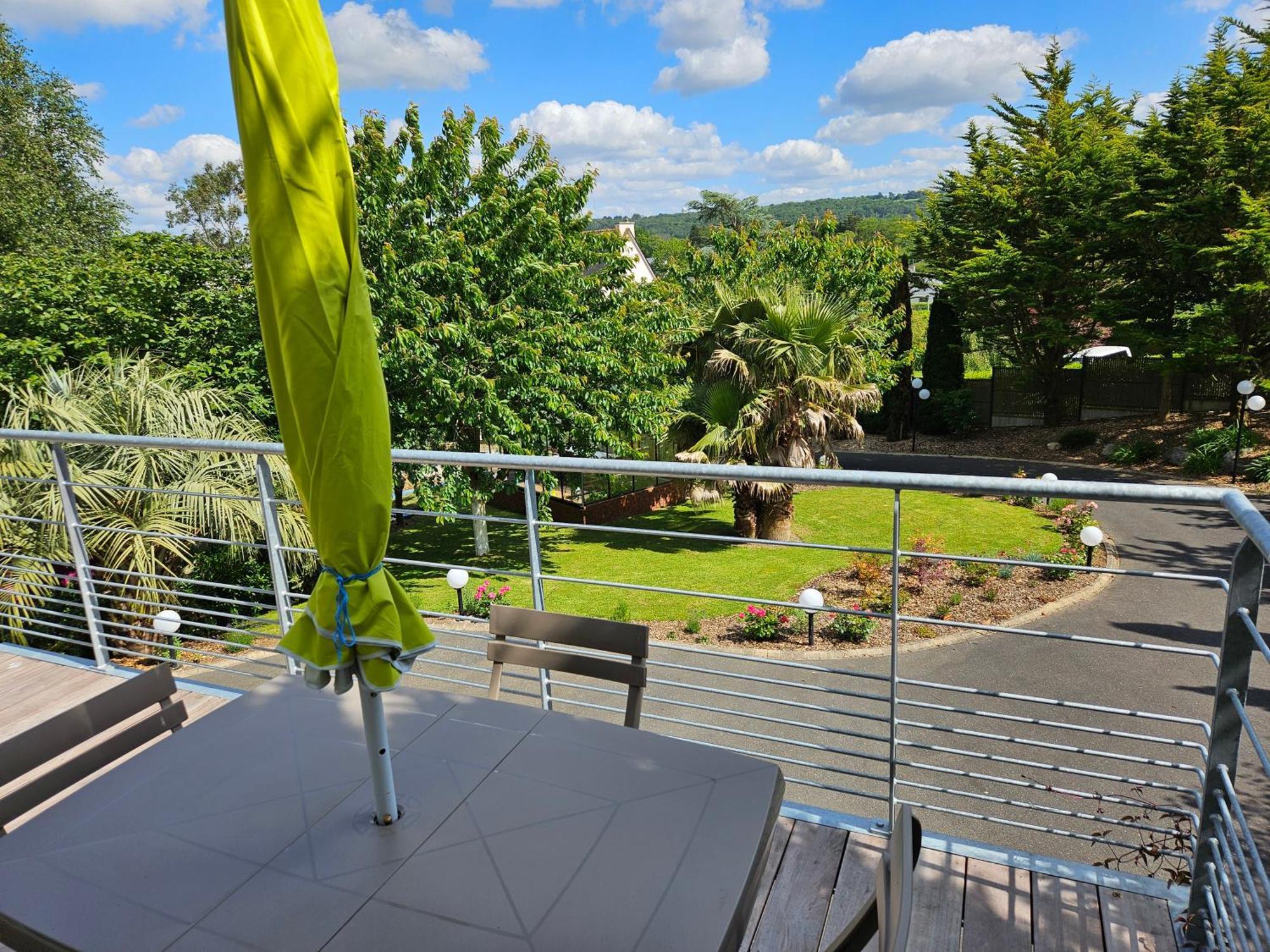 A L'Escale Fleurie Apartment Guipavas Exterior photo